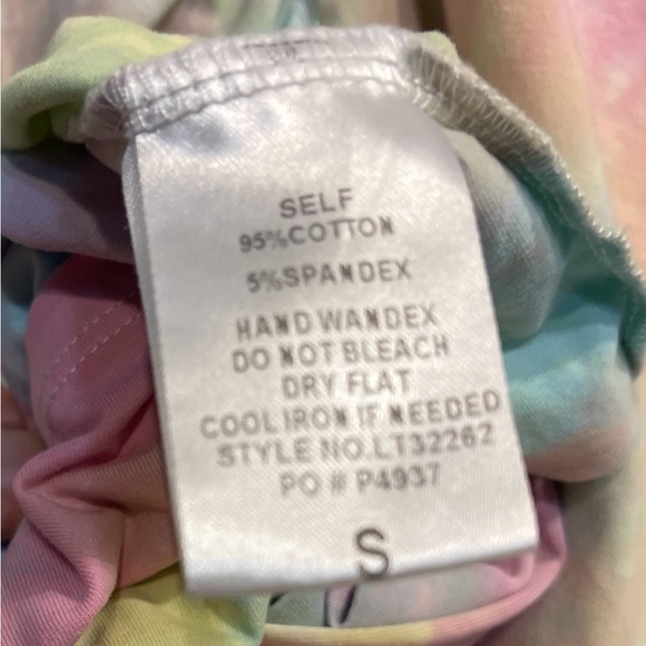 Main Strip Pastel Tie-Dye Ruffle Sleeve Top Very Soft - Picture 3 of 4